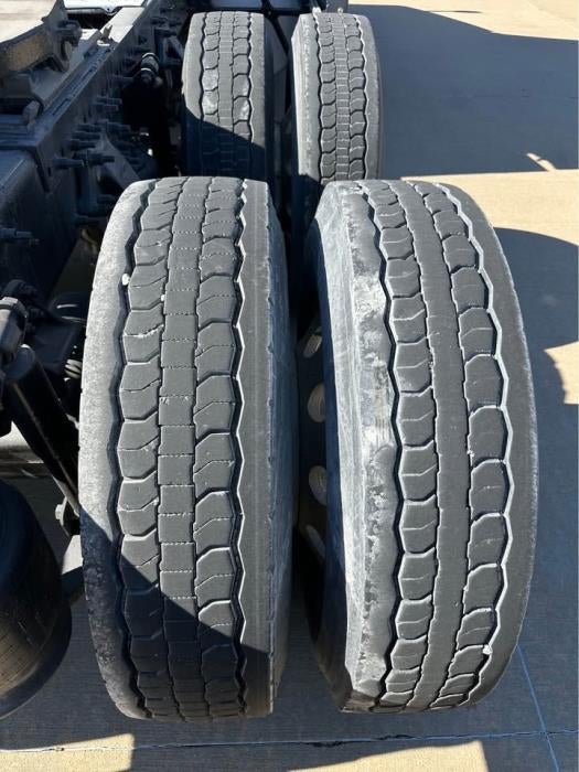 2018 Freightliner Cascadia Base