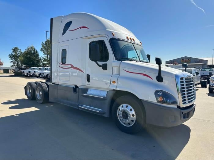 2018 Freightliner Cascadia Base