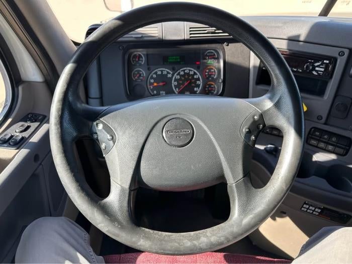 2018 Freightliner Cascadia Base