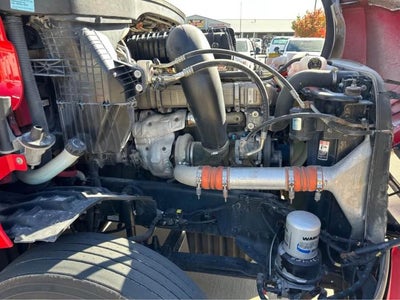 2019 Freightliner Cascadia Base