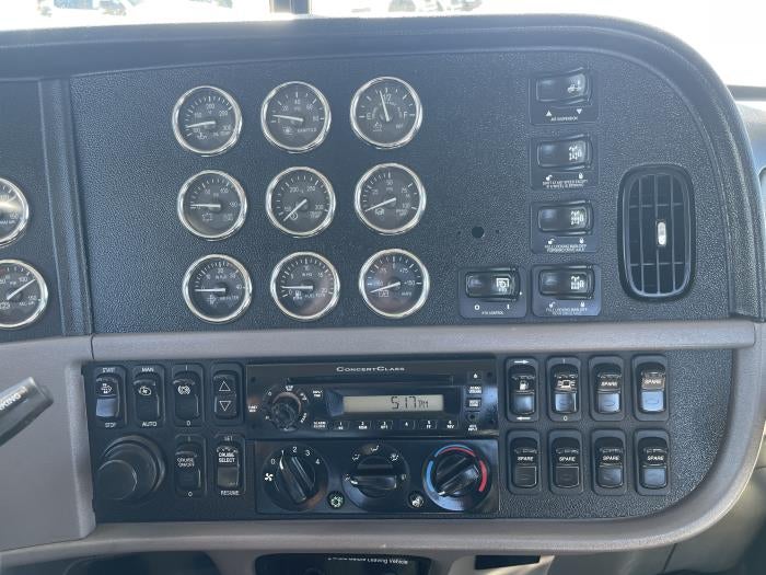 2014 Peterbilt 365 Base