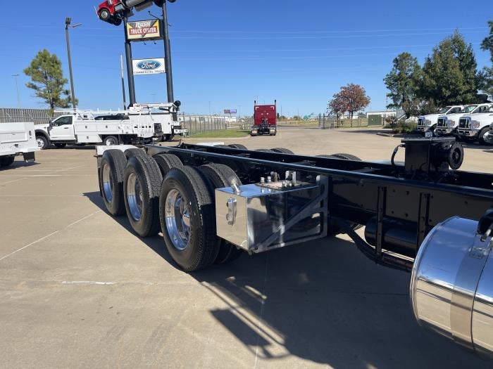 2014 Peterbilt 365 Base