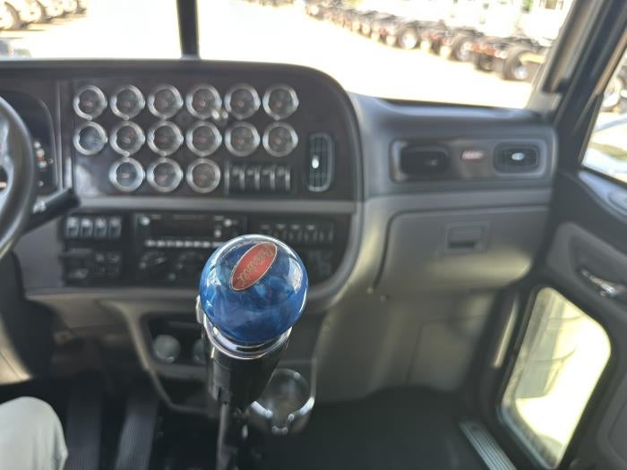 2023 Peterbilt 389 Base