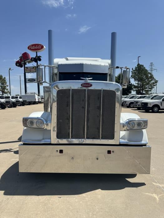 2023 Peterbilt 389 Base