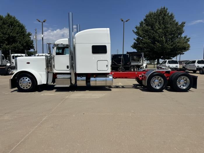 2023 Peterbilt 389 Base