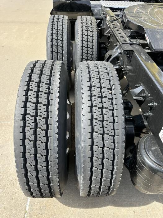 2021 Kenworth T680 Base