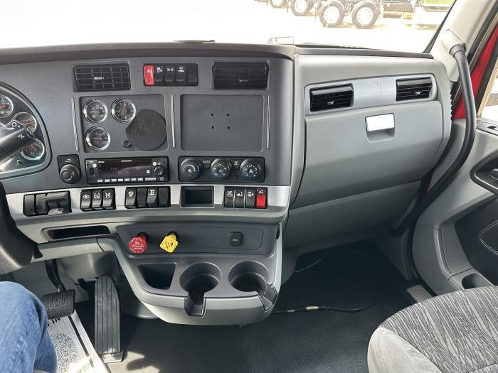 2021 Kenworth T680 Base