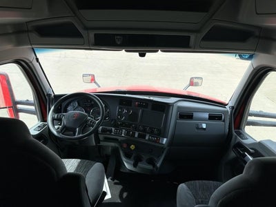 2021 Kenworth T680 Base