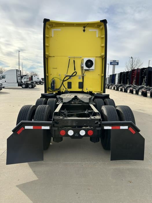 2021 Kenworth T680 Base