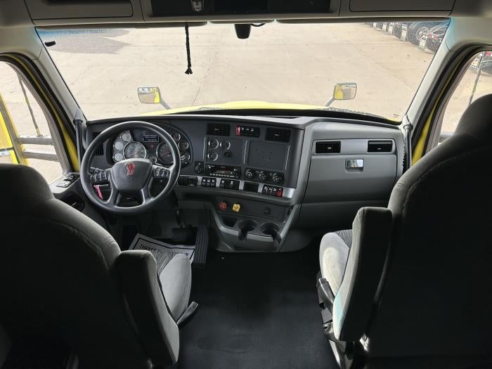 2021 Kenworth T680 Base