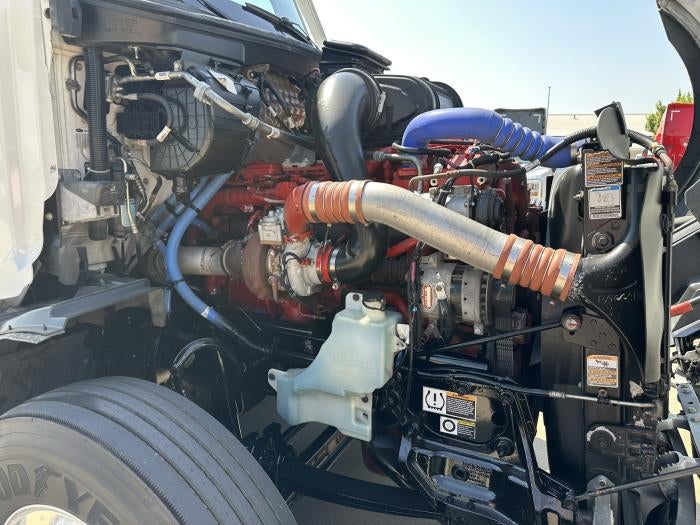 2022 Peterbilt 579 Base