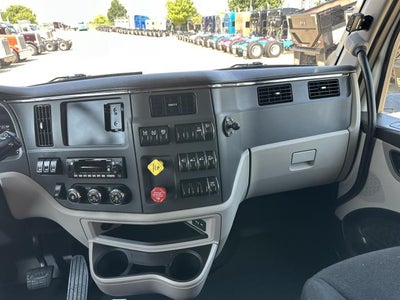 2022 Peterbilt 579 Base