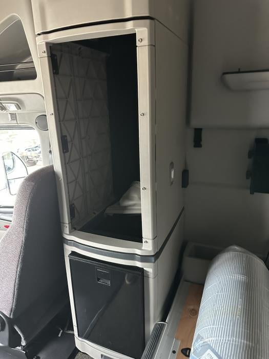 2024 Peterbilt 579 Base