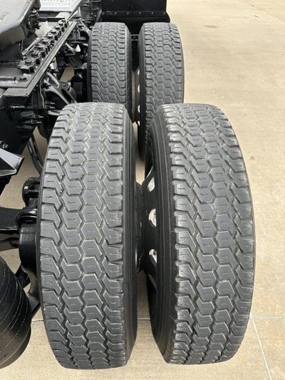 2024 Peterbilt 579 Base