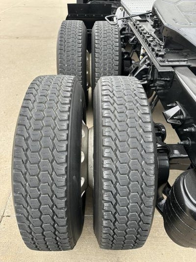 2024 Peterbilt 579 Base