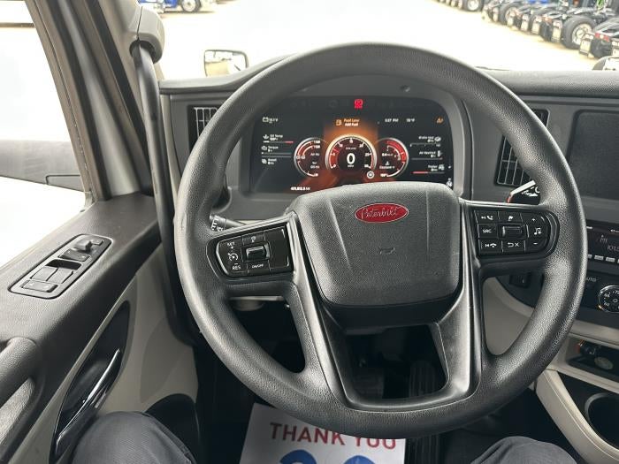 2024 Peterbilt 579 Base