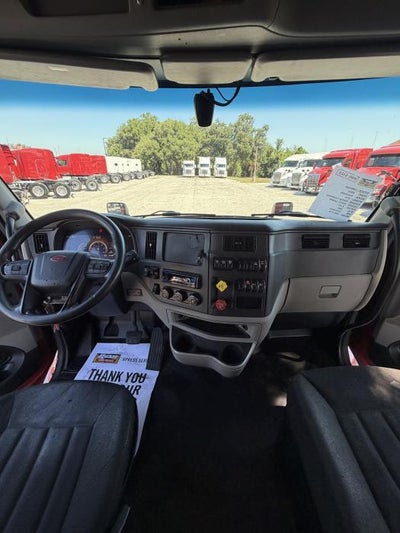 2022 Peterbilt 579 Base