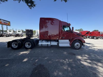 2022 Peterbilt 579 Base