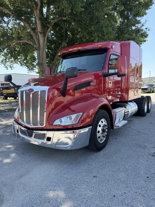 2022 Peterbilt 579 Base