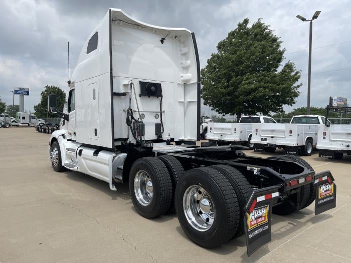 2022 Peterbilt 579 Base