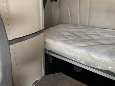 2022 Peterbilt 579 Base