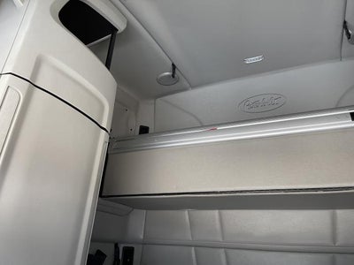 2022 Peterbilt 579 Base
