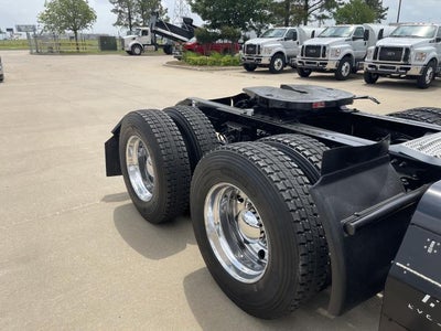 2022 Peterbilt 579 Base