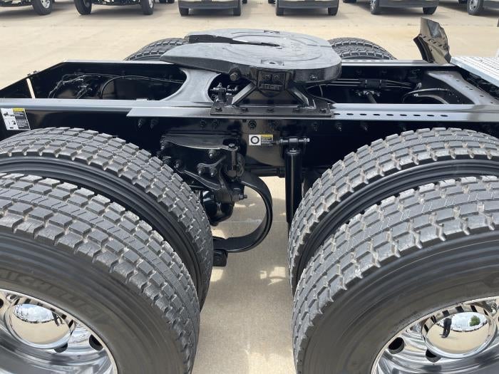 2022 Peterbilt 579 Base