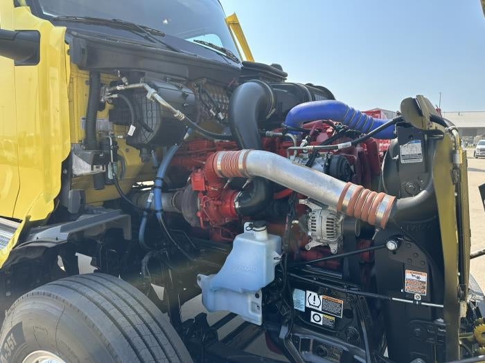 2023 Peterbilt 579 Base