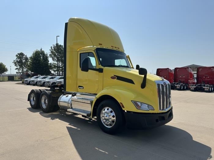 2023 Peterbilt 579 Base