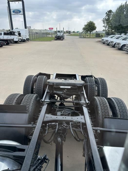 2021 Peterbilt 579 Base