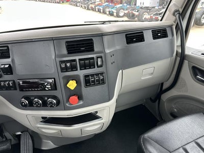 2021 Peterbilt 579 Base