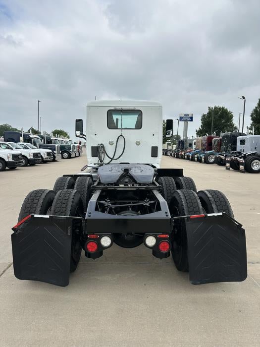 2021 Peterbilt 579 Base
