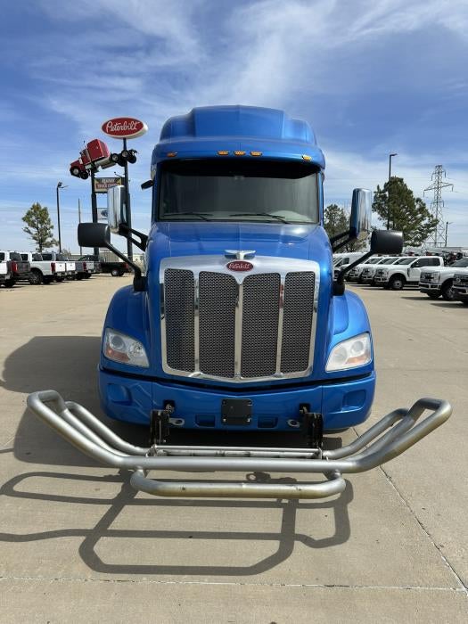 2021 Peterbilt 579 Base