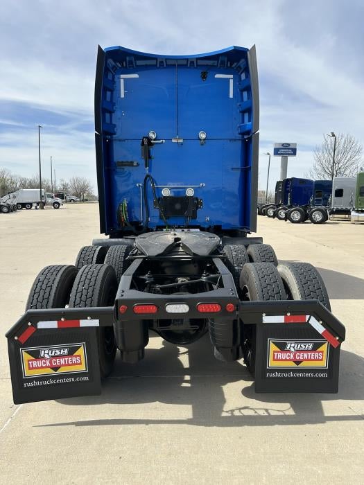 2021 Peterbilt 579 Base