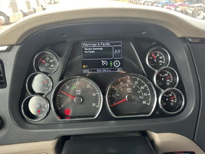 2022 Peterbilt 579 Base