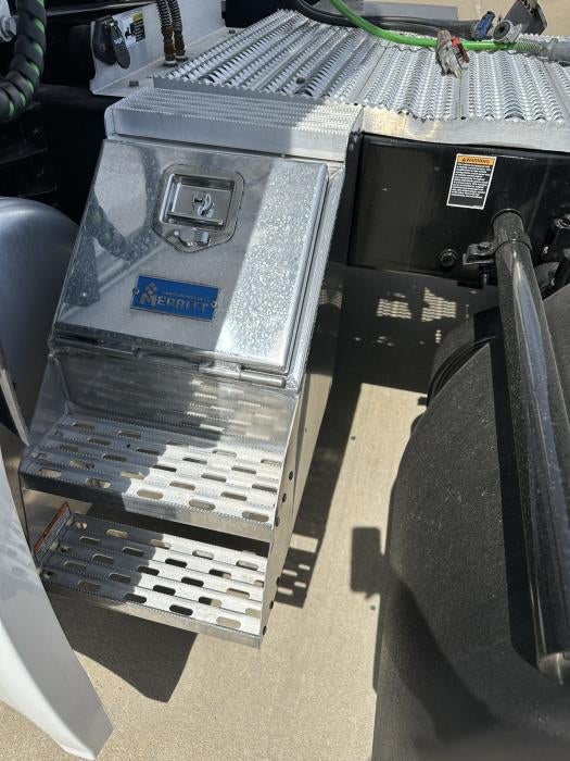 2022 Peterbilt 579 Base