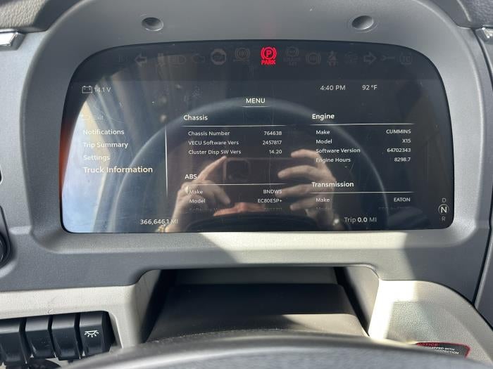 2022 Peterbilt 579 Base