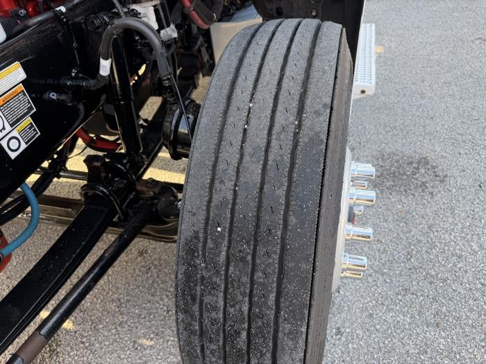 2022 Peterbilt 579 Base