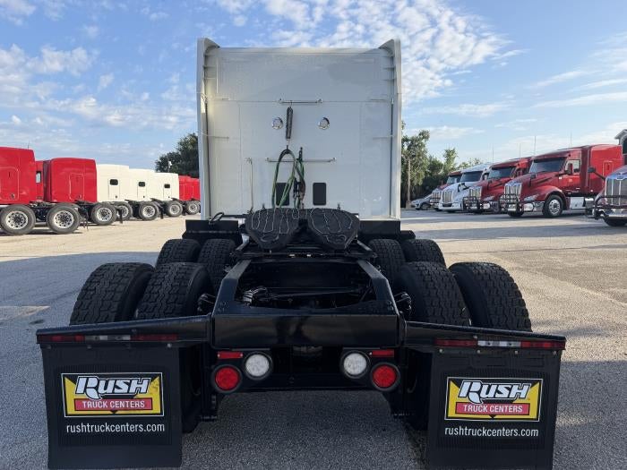 2022 Peterbilt 579 Base