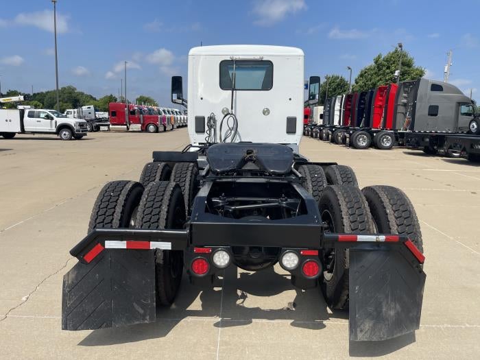 2021 Peterbilt 579 Base