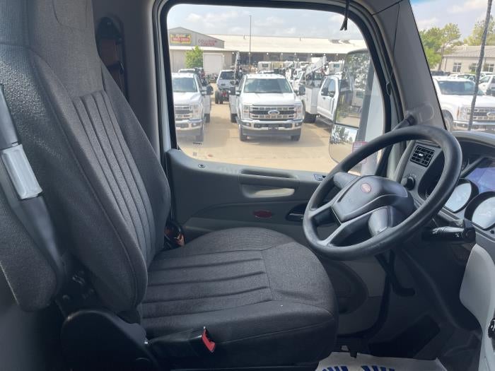 2021 Peterbilt 579 Base