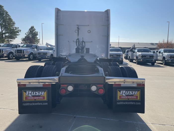 2022 Peterbilt 579 Base