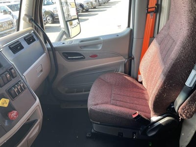 2022 Peterbilt 579 Base