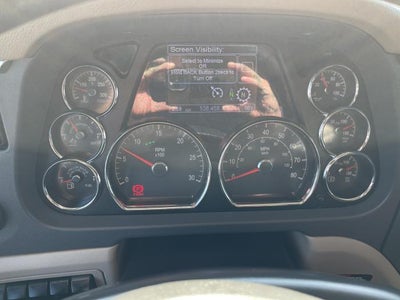 2022 Peterbilt 579 Base