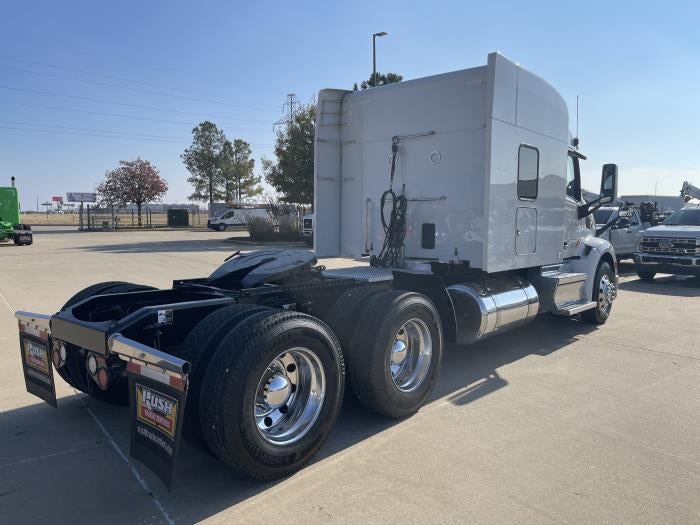 2022 Peterbilt 579 Base