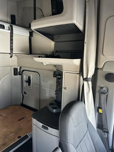 2022 Peterbilt 579 Base