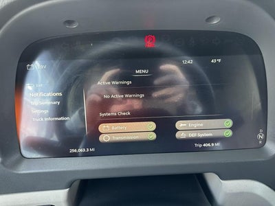 2022 Peterbilt 579 Base