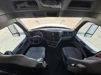 2022 Peterbilt 579 Base