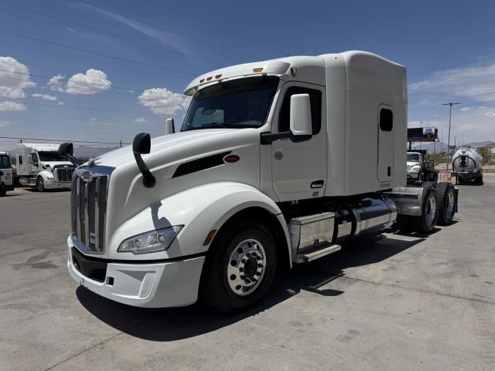 2022 Peterbilt 579 Base